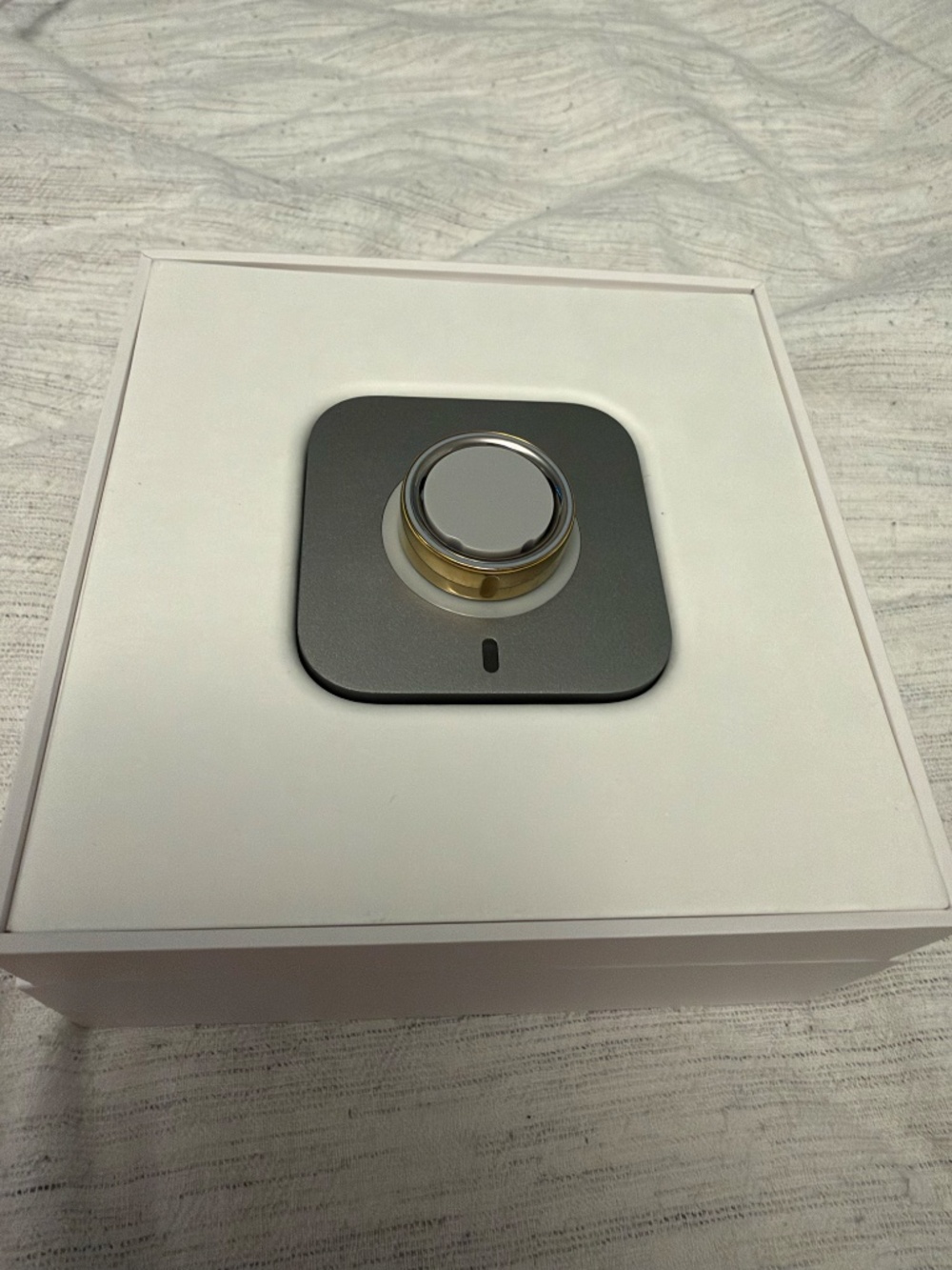 oura ring gen 4 gold size 8 - Picture 4 of 8